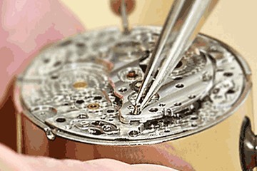 上海欧米茄表有水气维修